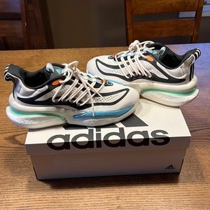 BNWT Adidas AlphaBoost V1 - 10.5 Cloud White/Pulse Mint/Screaming Orange